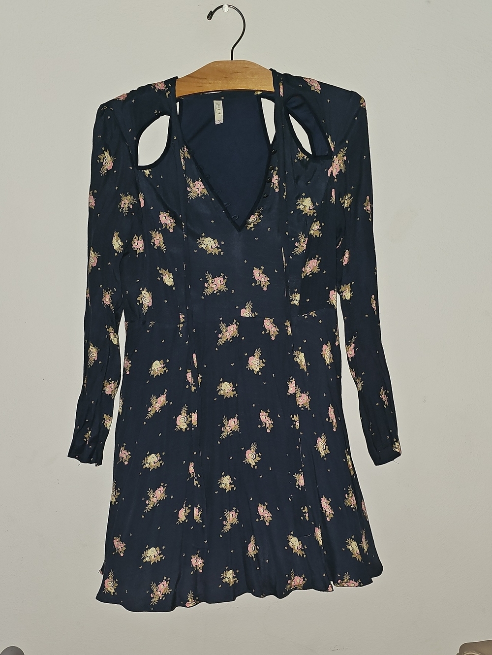 FREE PEOPLE Gray Floral Long Sleeve Cutout V-Neck Dress
